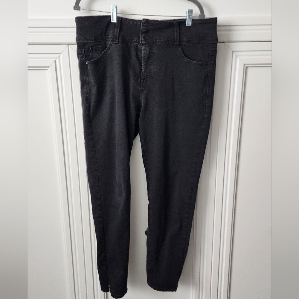 Curve Appeal Skinny Jeans